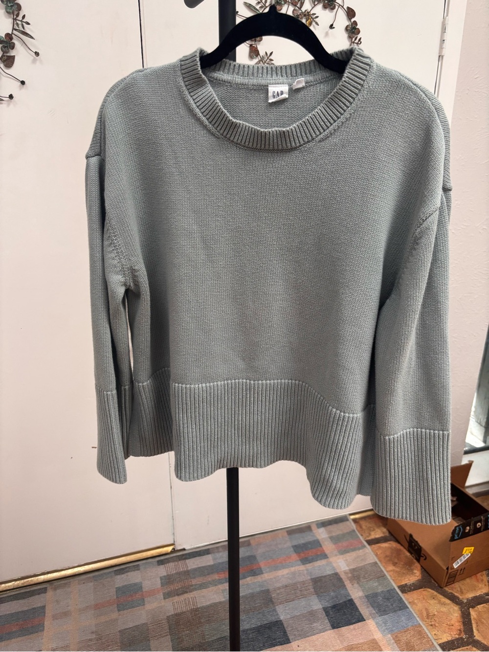 GAP Women's Light Sage Ribbed Crewneck Sweater